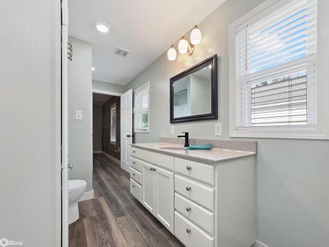 1316 Siloam Avenue Iowa Falls IA 50126