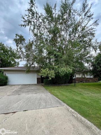 213 8th Street Clarion IA 50525