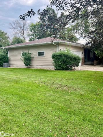 213 8th Street Clarion IA 50525