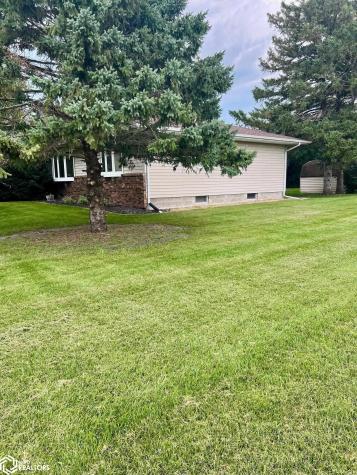 213 8th Street Clarion IA 50525
