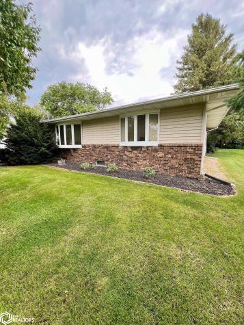 213 8th Street Clarion IA 50525
