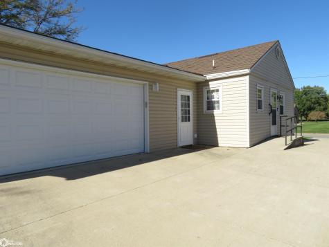 904 3rd Avenue NE Clarion IA 50525