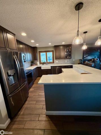 1513 2nd Street SW Clarion IA 50525