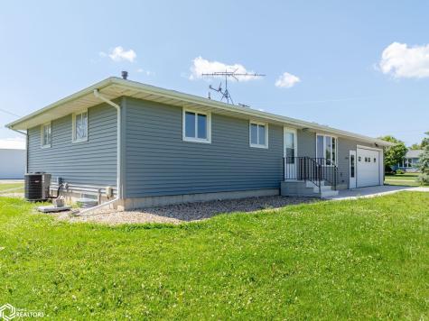 3310 Delaware Avenue Mason City IA 50401