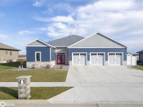 1757 S Illinois Avenue Mason City IA 50401