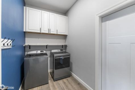 1757 S Illinois Avenue Mason City IA 50401