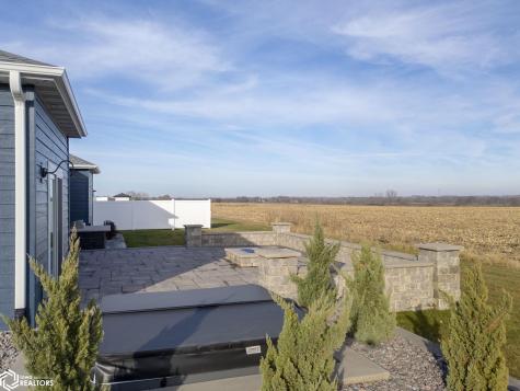 1757 S Illinois Avenue Mason City IA 50401