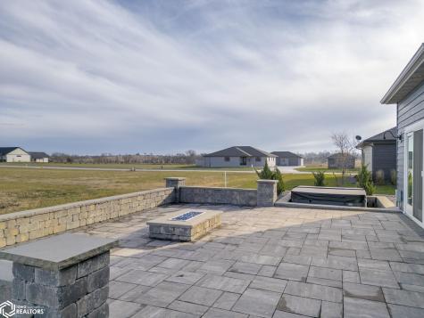 1757 S Illinois Avenue Mason City IA 50401