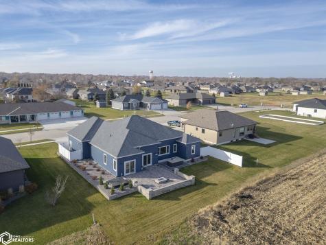 1757 S Illinois Avenue Mason City IA 50401