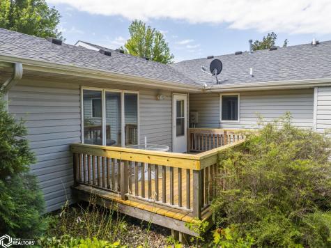 25 Slate Court Mason City IA 50401