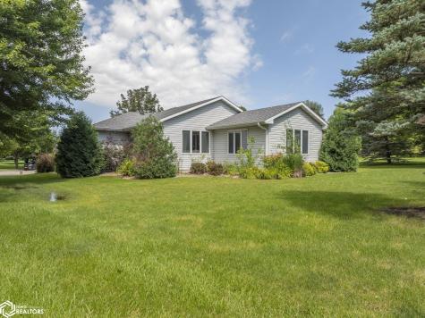 25 Slate Court Mason City IA 50401