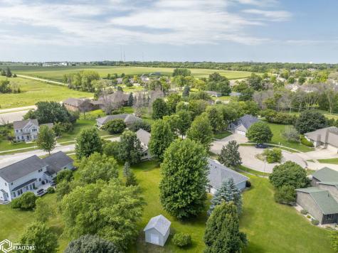 25 Slate Court Mason City IA 50401