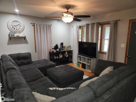 689 15th Street SE Mason City IA 50401