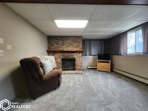 15257 Thoburn Avenue Clear Lake IA 50428