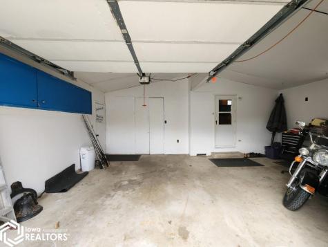 15257 Thoburn Avenue Clear Lake IA 50428