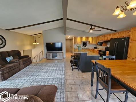 15257 Thoburn Avenue Clear Lake IA 50428