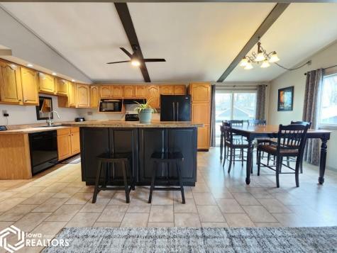 15257 Thoburn Avenue Clear Lake IA 50428