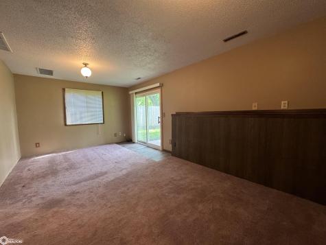 1009 S 15th Street Clear Lake IA 50428