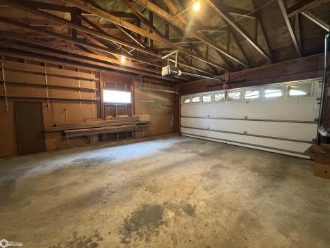 1009 S 15th Street Clear Lake IA 50428