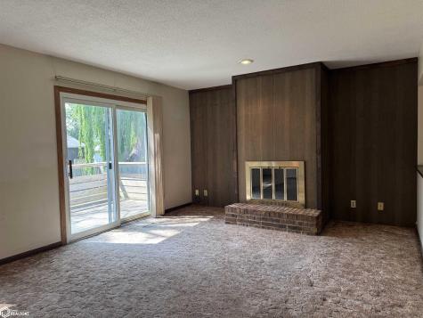 1009 S 15th Street Clear Lake IA 50428