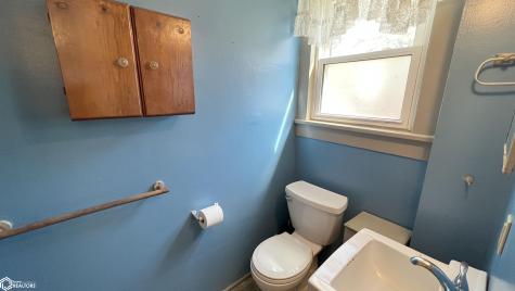 24 N Gaylord Avenue Nora Springs IA 50458