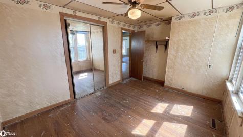 24 N Gaylord Avenue Nora Springs IA 50458