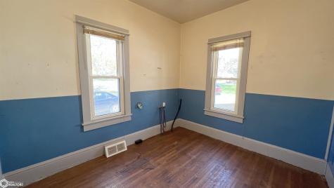 24 N Gaylord Avenue Nora Springs IA 50458