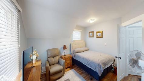 109 S 9th Street Clear Lake IA 50428