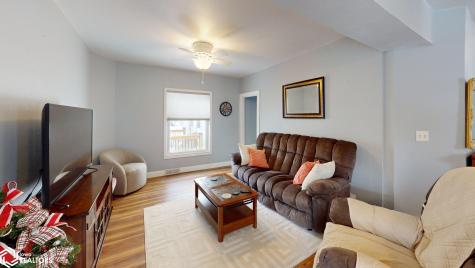 109 S 9th Street Clear Lake IA 50428