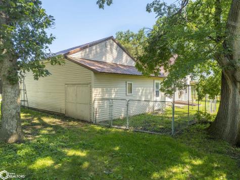 1971 Ivory Lane Rockford IA 50468