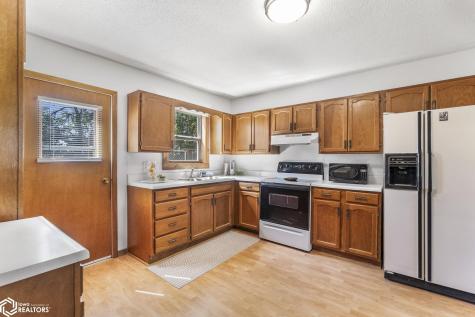 1971 Ivory Lane Rockford IA 50468