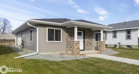 138 25th Street SW Mason City IA 50401