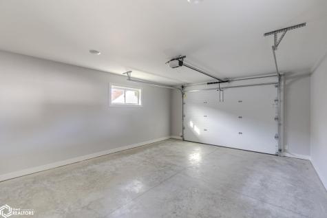 138 25th Street SW Mason City IA 50401