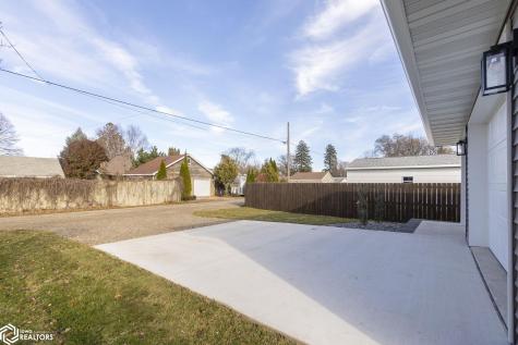 138 25th Street SW Mason City IA 50401
