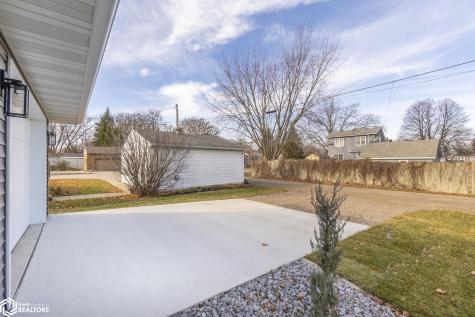 138 25th Street SW Mason City IA 50401