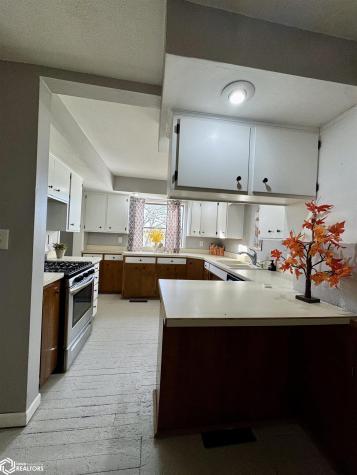 716 N 7th Street Forest City IA 50436