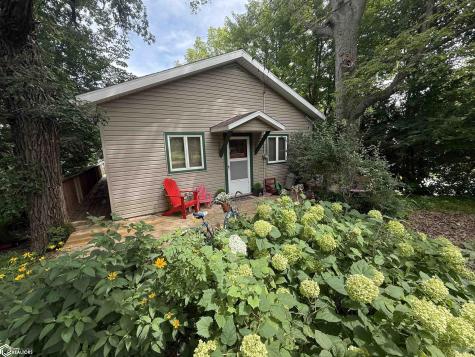 3662 240th Street Clear Lake IA 50428