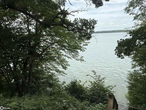 3662 240th Street Clear Lake IA 50428