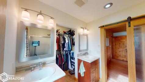 3150 Taylor Avenue Forest City IA 50436