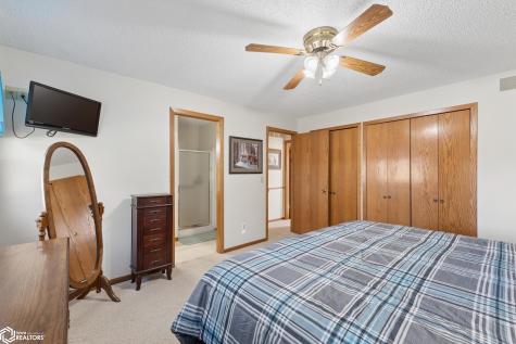 20 Charlestown Square Mason City IA 50401