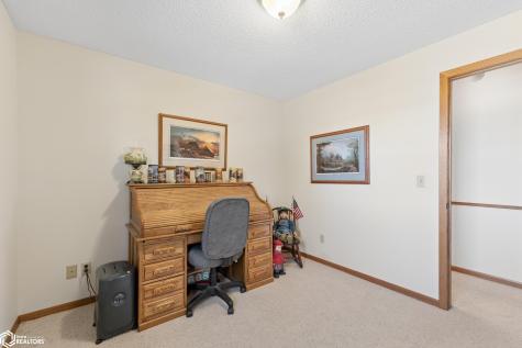 20 Charlestown Square Mason City IA 50401
