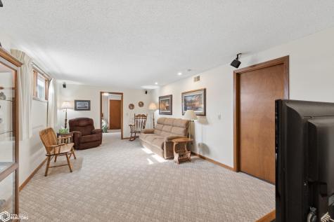 20 Charlestown Square Mason City IA 50401