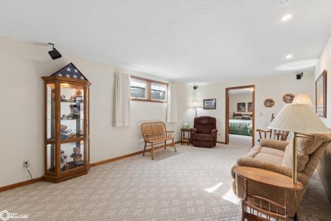 20 Charlestown Square Mason City IA 50401