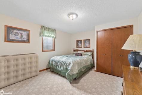 20 Charlestown Square Mason City IA 50401