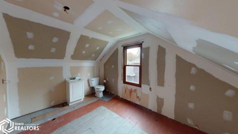 316 S 8th Street Forest City IA 50436