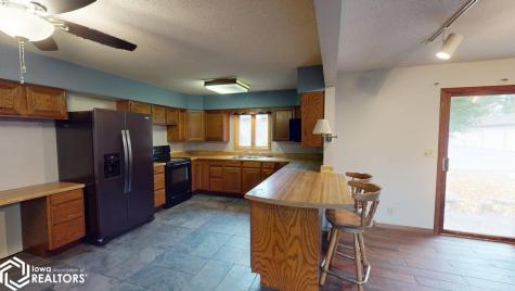 316 S 8th Street Forest City IA 50436