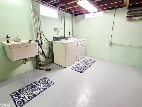 706 6th Place SE Mason City IA 50401