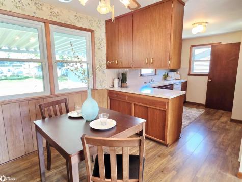 706 6th Place SE Mason City IA 50401