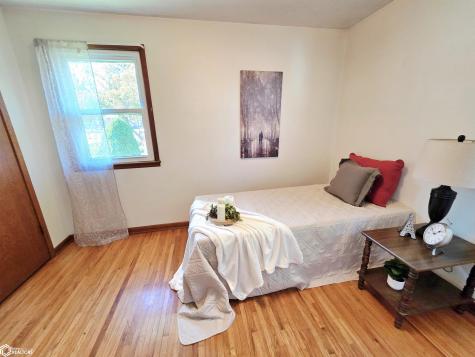 706 6th Place SE Mason City IA 50401