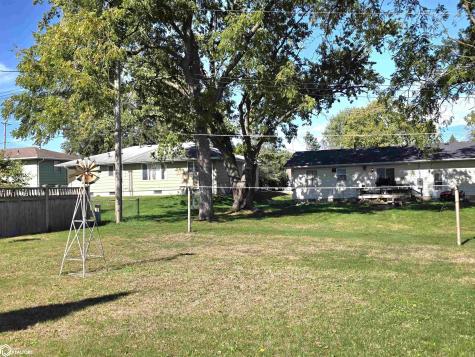 706 6th Place SE Mason City IA 50401